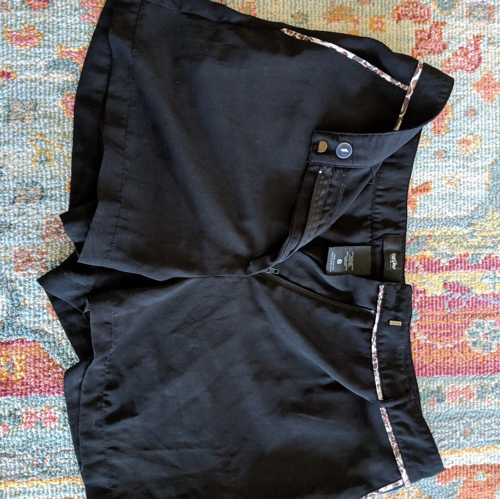 Mossimo leopard trim shorts Size 6